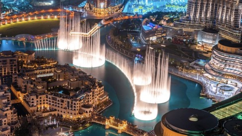 Фонтанът в Дубай е най-голямата хореографска система за фонтани в света